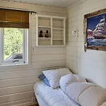 Holiday home 4 Bedroom Gorgeous In Vega Vika (Nordland)