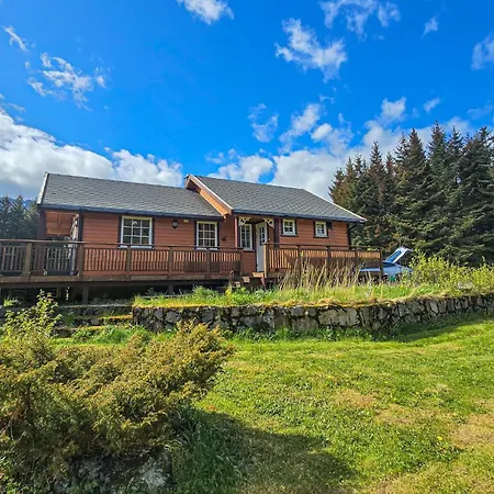 Holiday home 4 Bedroom Gorgeous In Vega *