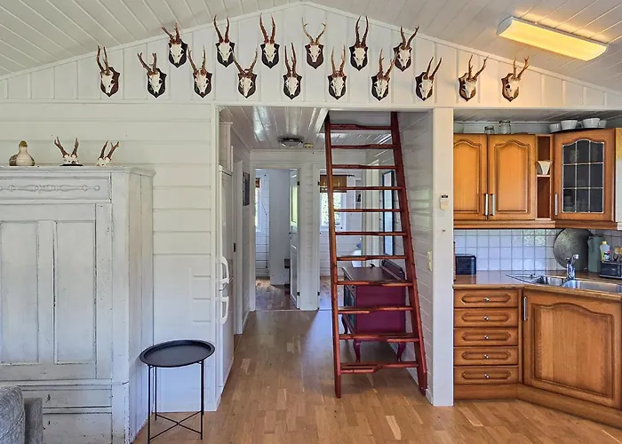4 Bedroom Gorgeous In Vega 度假居 Vika (Nordland)